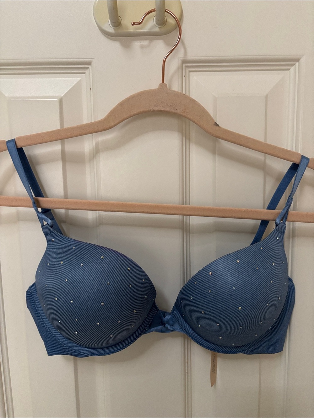 Victoria's Secret Blue Rhinestone Push-Up Bra 🌟NWOT🌟